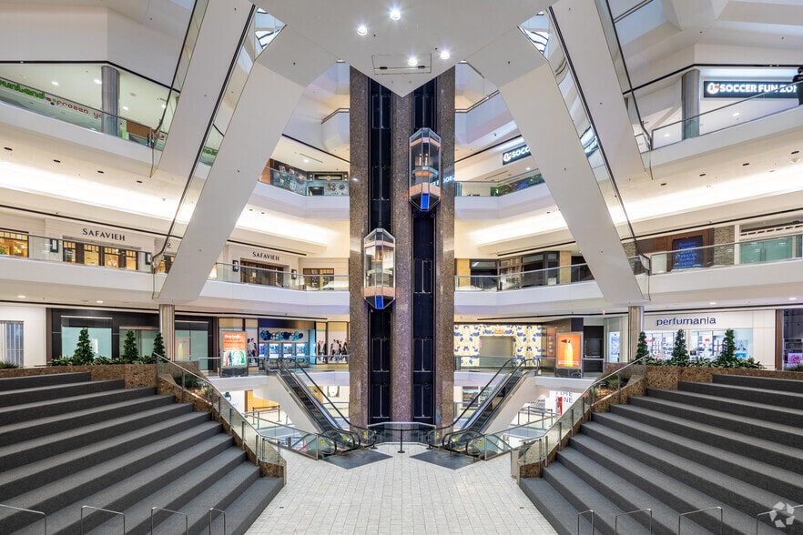 More Photos Of 100 Greyrock Pl, Stamford Unknown For Lease