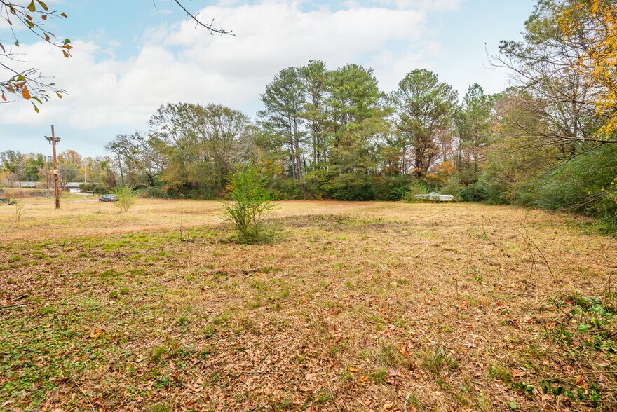 More Photos Of 2680 Martin Luther King Jr Dr SW, Atlanta Land For Sale