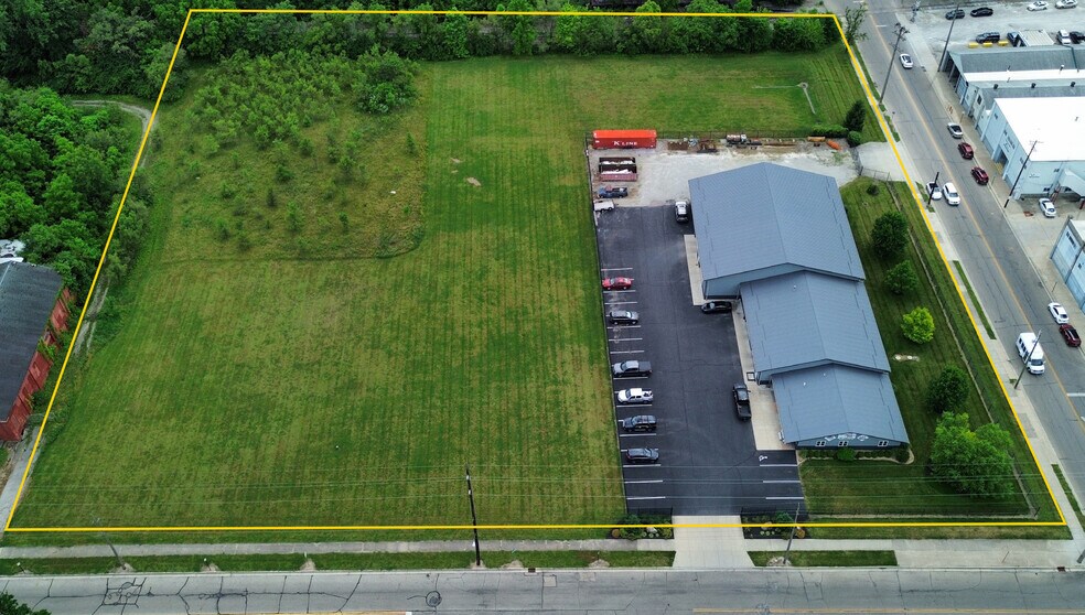 More Photos Of 1601 Sheridan Ave, Springfield Warehouse For Sale