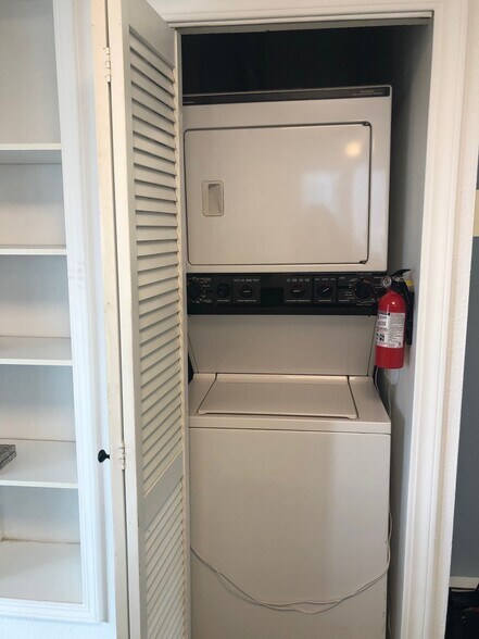 More Photos Of 2258 14th Ave W, Seattle Apartments For Sale