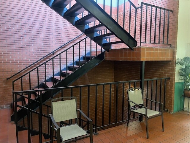 More Photos Of 4520-4534 SE Belmont St, Portland Storefront Retail Office For Lease