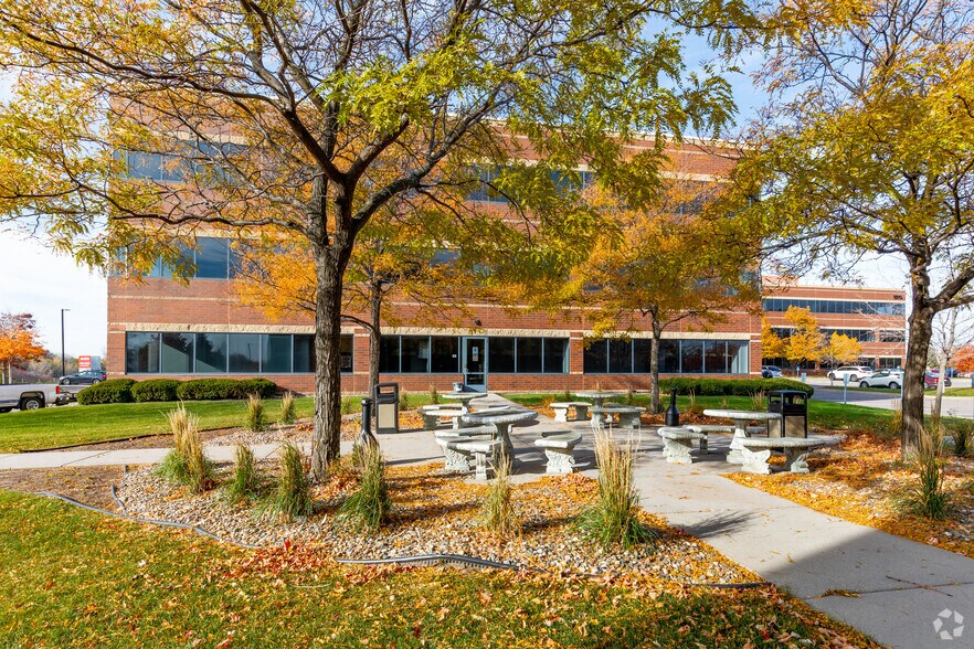 More Photos Of 1270 Northland Dr, Mendota Heights Medical For Lease