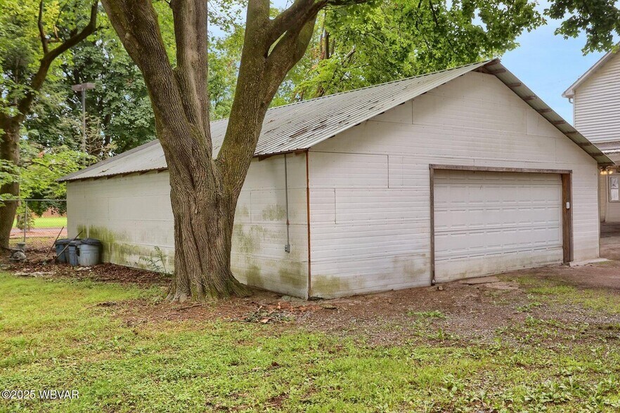 More Photos Of 749 Mahoning St, Milton Specialty For Sale