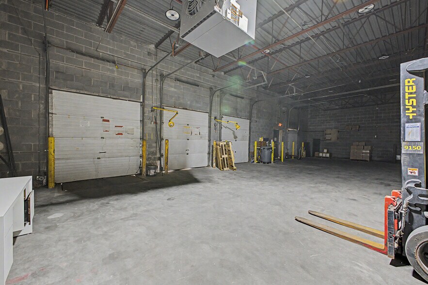 More Photos Of 5866-5870 Middlebelt Rd, Garden City Freestanding For Lease