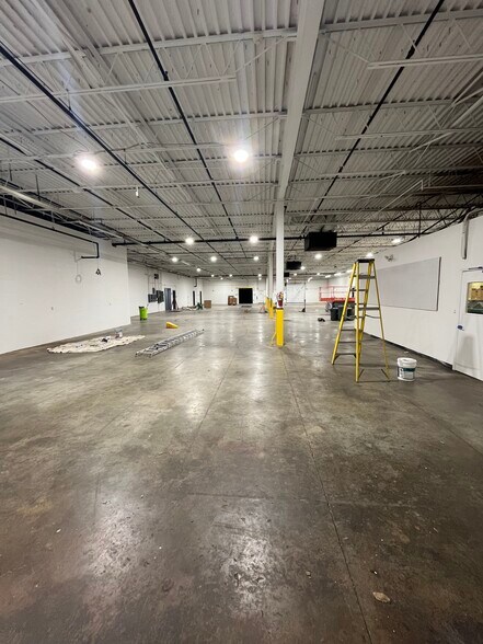 More Photos Of 1109 E Ozark Ave, Gastonia Warehouse For Lease