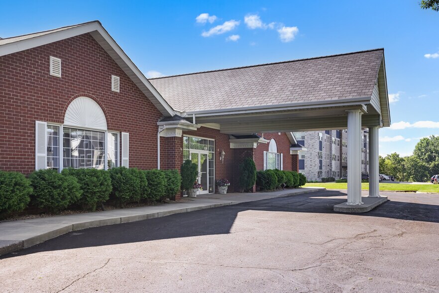 More Photos Of 16394 Glory Ln, Eden Prairie Funeral Home For Sale