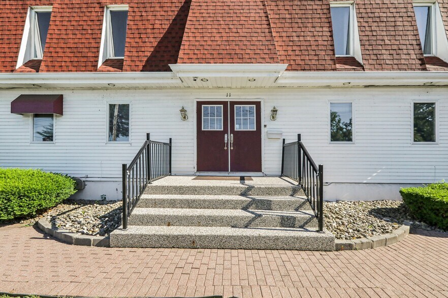 More Photos Of 11 Ramapo Rd, Garnerville Office Residential For Sale