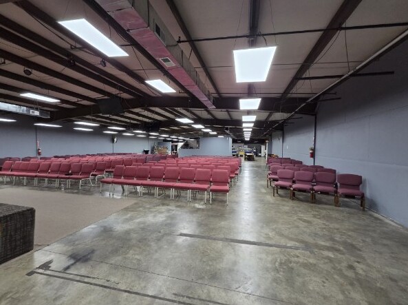More Photos Of 500 W Goldsboro St, Kenly Warehouse For Sale