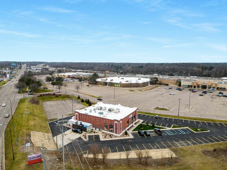 More Photos Of 5805 Beckley Rd, Battle Creek Restaurant For Sale