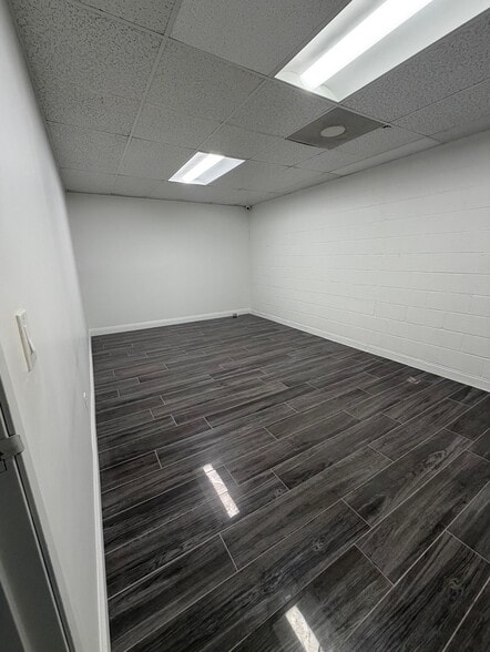 More Photos Of 207-209 E Pomona Blvd, Monterey Park Office For Lease