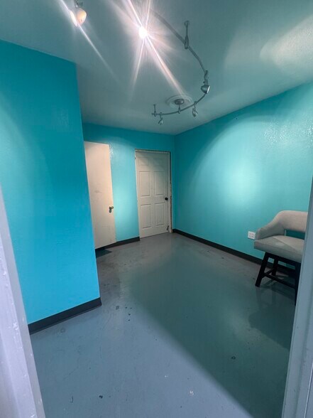 More Photos Of 1991 E William St, Carson City Warehouse For Lease