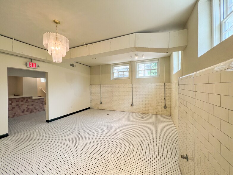 More Photos Of 711 Catherine St, Atlanta Office For Lease