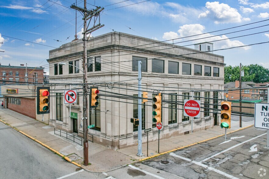 More Photos Of 495 Lincoln Ave, Pittsburgh Bank For Lease