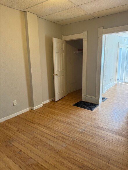 More Photos Of 1137 26th St, Des Moines Apartments For Sale