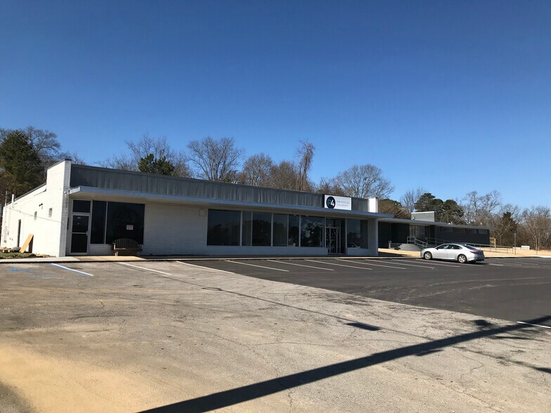 More Photos Of 2230-2244 North Rd, Gardendale Storefront Retail Office For Lease