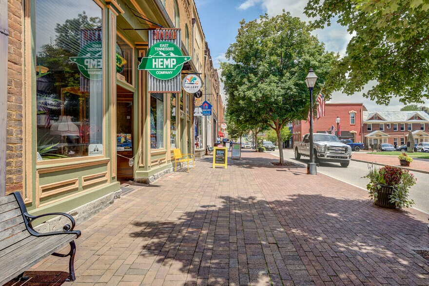 More Photos Of 107 E Main St, Jonesborough Storefront For Sale