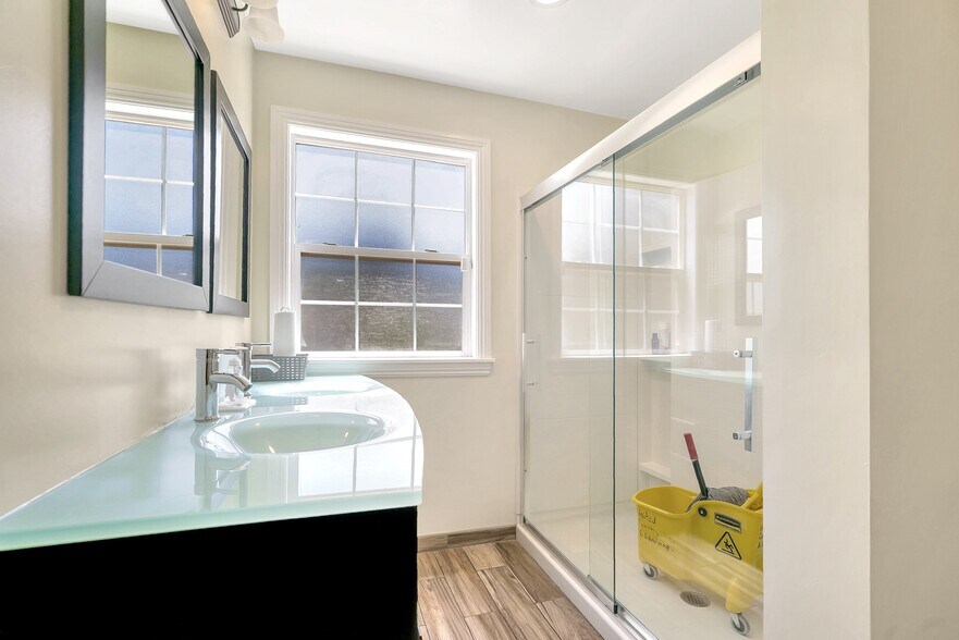 More Photos Of 10404 Foothill Blvd, Sylmar Land For Sale