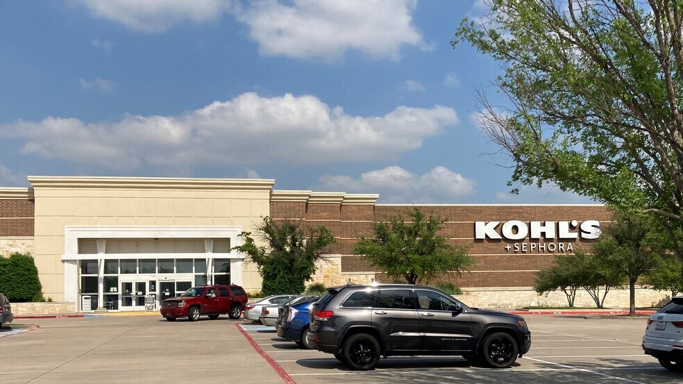 More Photos Of 7010 Preston Rd, Frisco Unknown For Lease