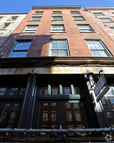 More Photos Of 220 Front St, New York Apartments For Lease