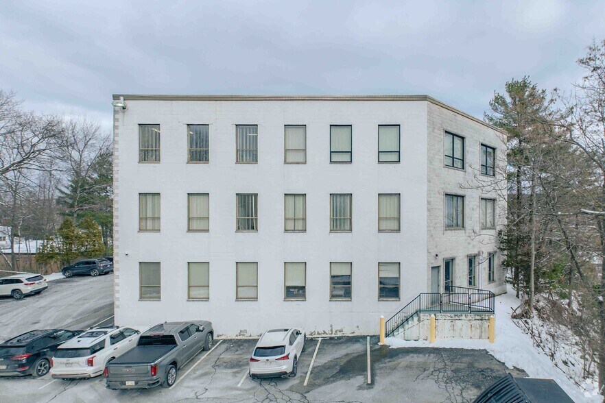 More Photos Of 260 Bear Hill Rd, Waltham Office For Lease