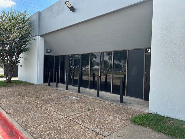 More Photos Of 2429-2458 Walnut Ridge St, Dallas Light Manufacturing For Lease
