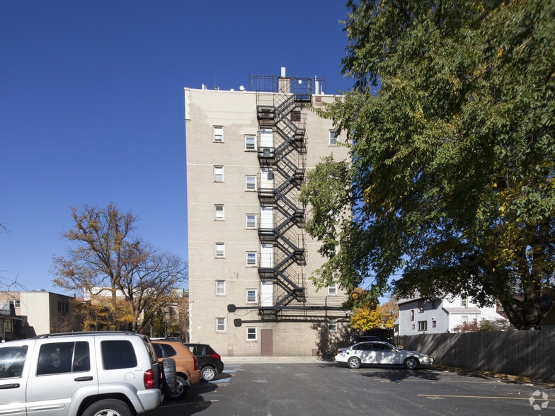 More Photos Of 525 N Austin Blvd, Chicago Apartments For Sale