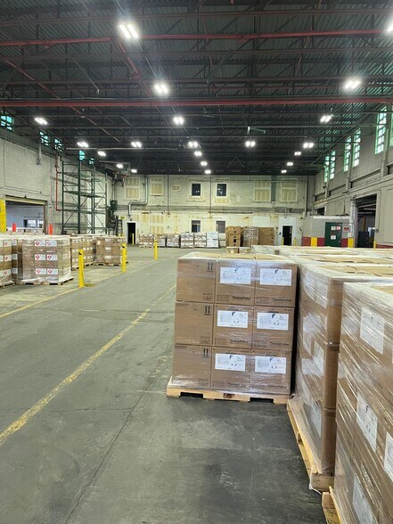 More Photos Of 99 Jersey Ave, New Brunswick Warehouse For Lease