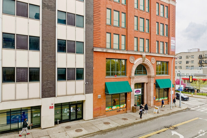 More Photos Of 87 N Clinton Ave, Rochester Office For Lease