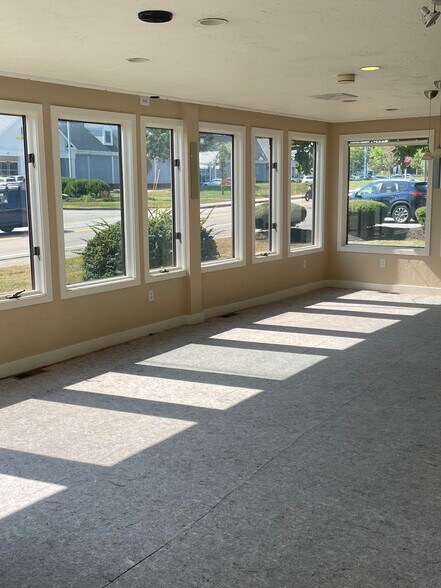 More Photos Of 127 Washington St, Norwell Medical For Lease