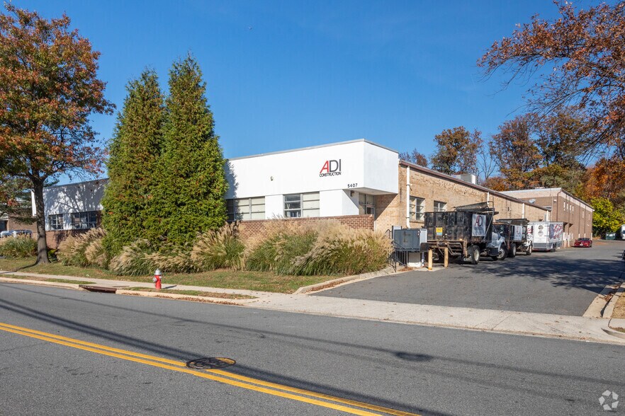 Primary Photo Of 5405-5407 Port Royal Rd, Springfield Research And Development For Lease