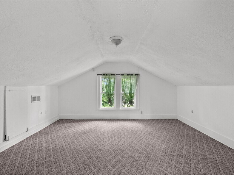 More Photos Of 3208 Highway 3, Dickinson Office Residential For Sale