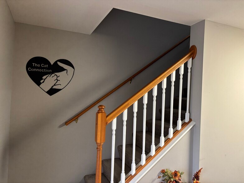 More Photos Of 621 S Grand Ave, Fowlerville Office Residential For Sale