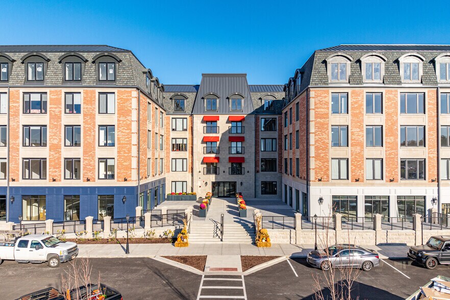 Primary Photo Of 225 Canal St, Lemont Apartments For Lease