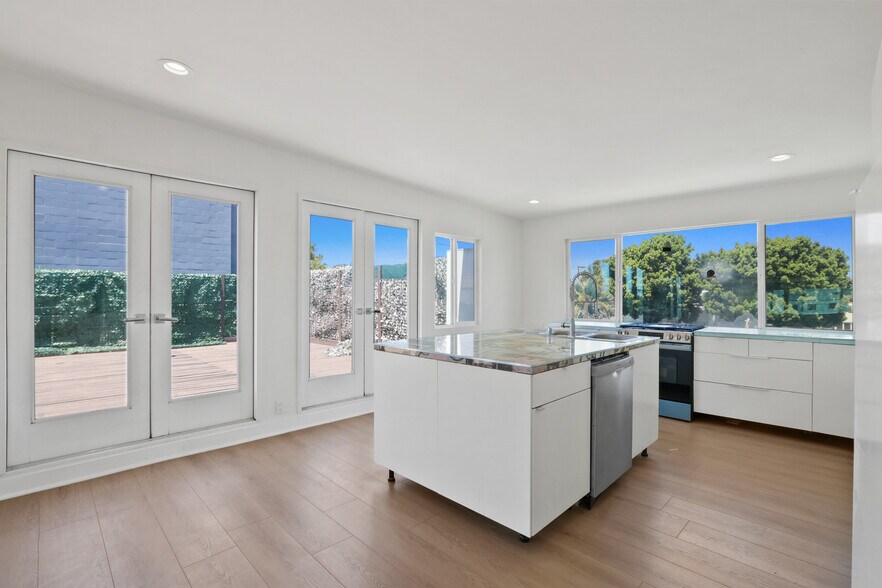 More Photos Of 12926 Venice Blvd, Los Angeles Storefront Retail Office For Sale