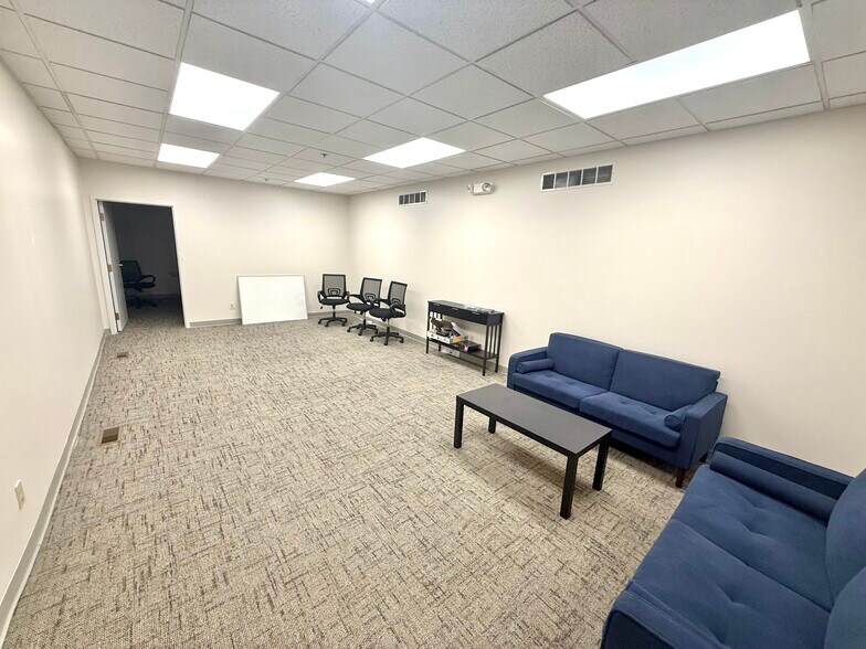 More Photos Of 200 E Lafayette St, Bloomington Service For Sale