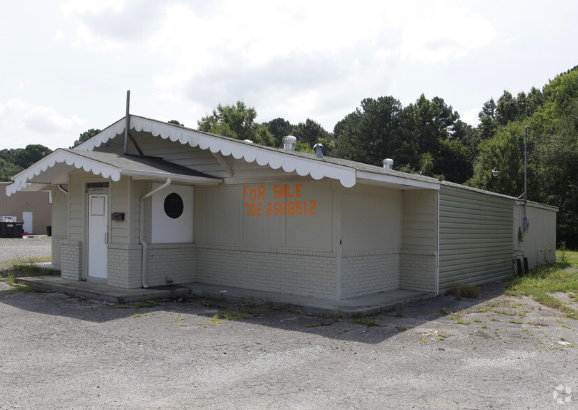 Primary Photo Of 1020 East Ave, Cedartown Restaurant For Sale