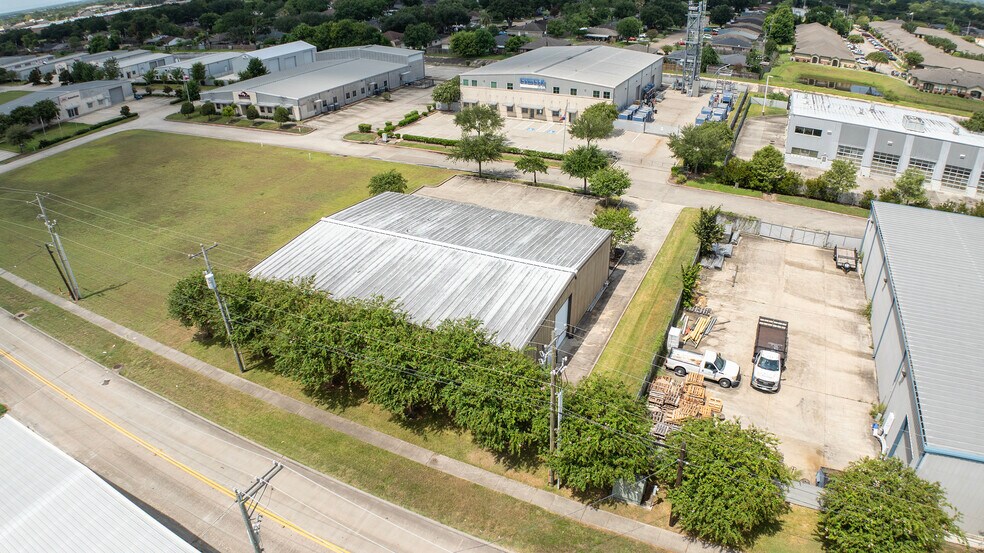 More Photos Of 1145 Butler Rd, League City Office For Sale