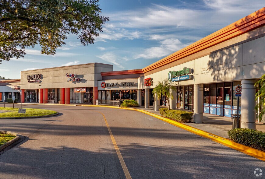 More Photos Of 6000-6398 N Lockwood Ridge Rd, Sarasota Storefront For Lease