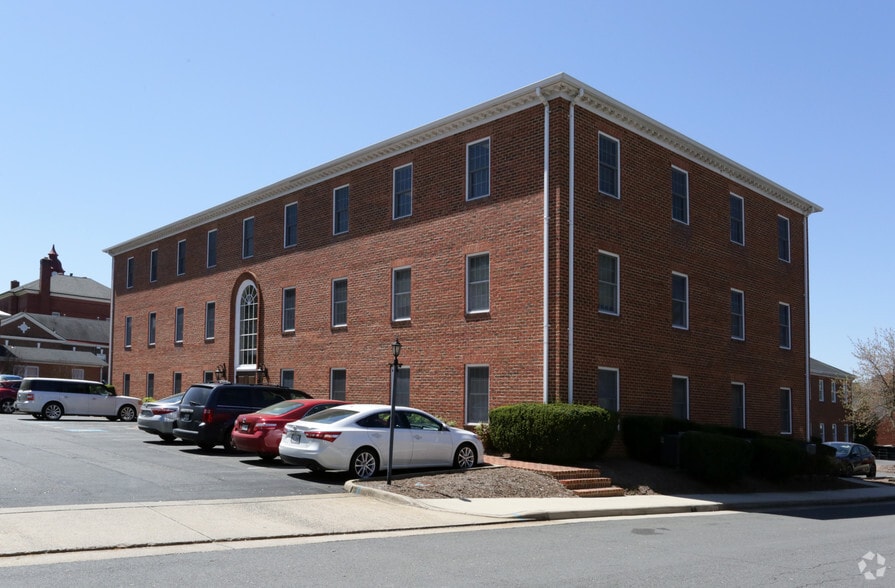 9300 Grant Ave, Manassas, VA 20110 Office For Sale
