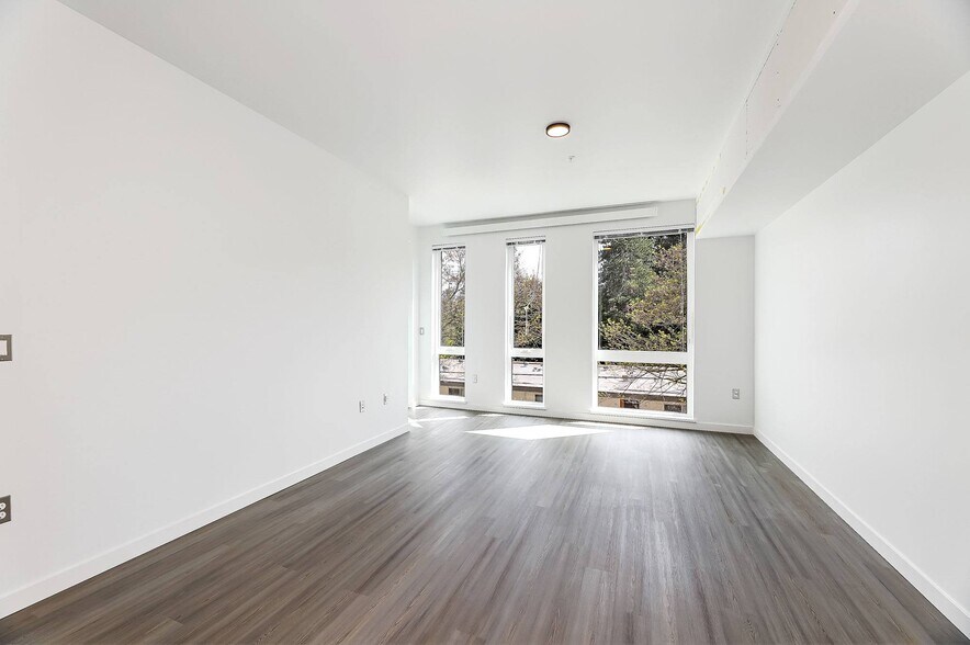 More Photos Of 10777 Main St, Bellevue Apartments For Lease