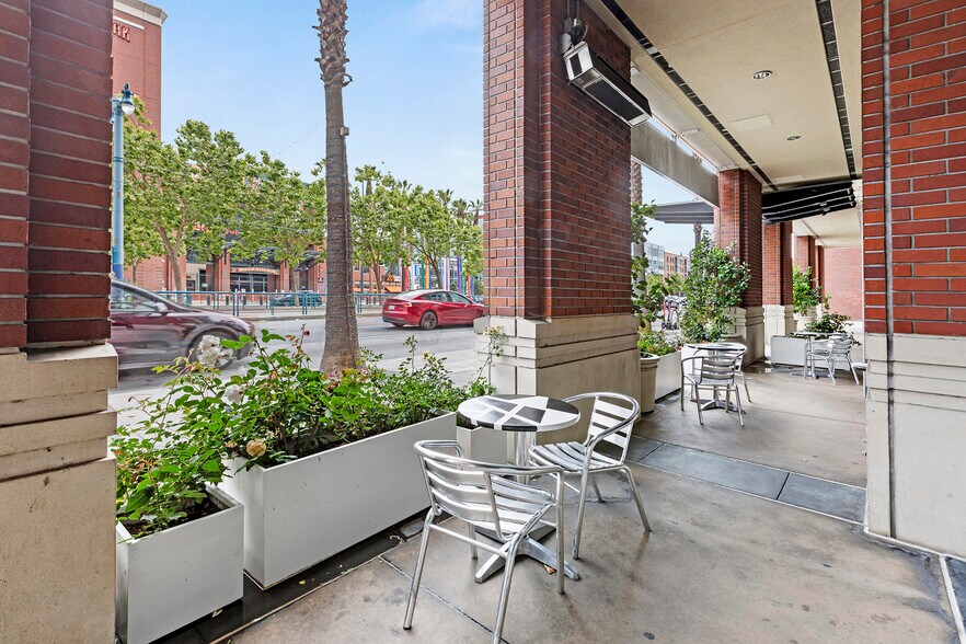 More Photos Of 170 King St, San Francisco Apartments For Sale