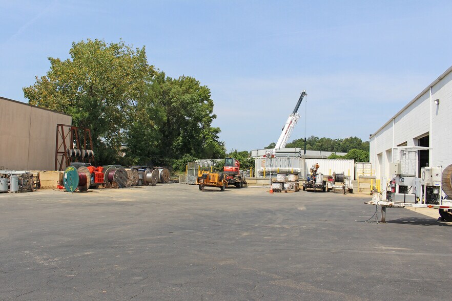 More Photos Of 101 Ritchie Rd, Capitol Heights Warehouse For Sale