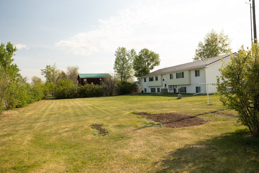 More Photos Of 1000 4th Ave SW, Conrad Apartments For Sale