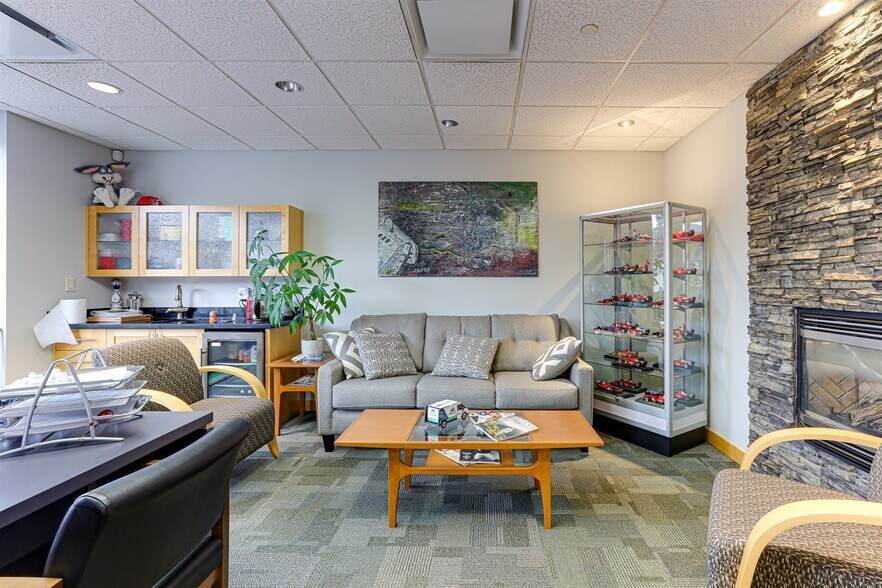 More Photos Of 2572 Davies Ave, Port Coquitlam Warehouse For Sale