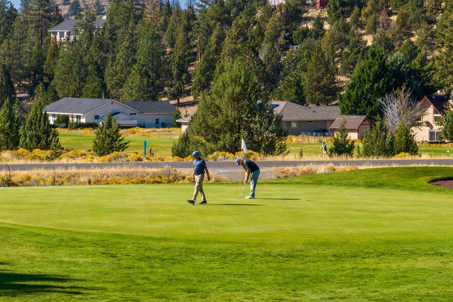 More Photos Of 5925 Country Club Dr, Weed Golf Course Driving Range For Sale