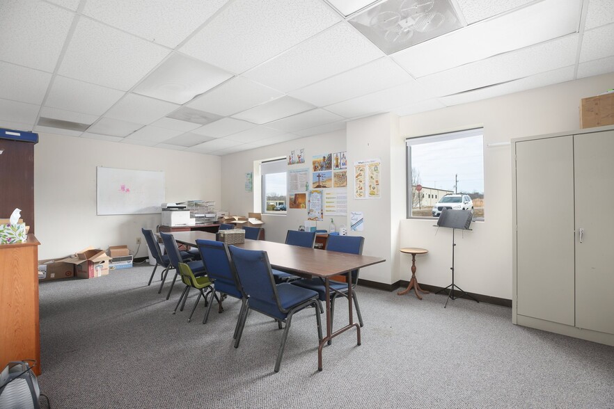 More Photos Of 9304 Onyx Ct, Fredericksburg Warehouse For Sale