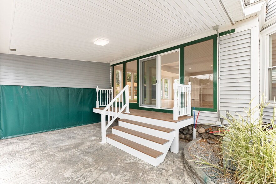 More Photos Of 280 Washington St, North Easton Light Distribution For Sale