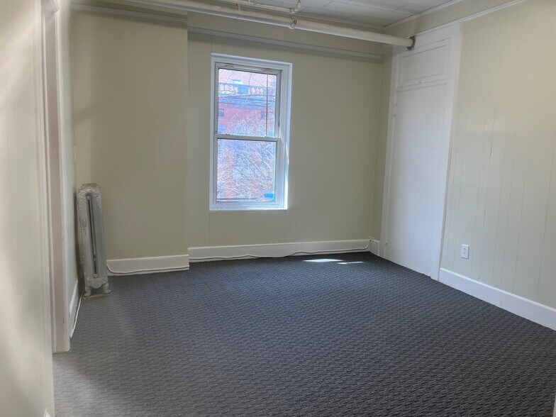 More Photos Of 102 East State Street, Ithaca Loft Creative Space For Lease