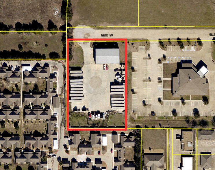 More Photos Of 316 Ezell Dr, DeSoto Warehouse For Sale