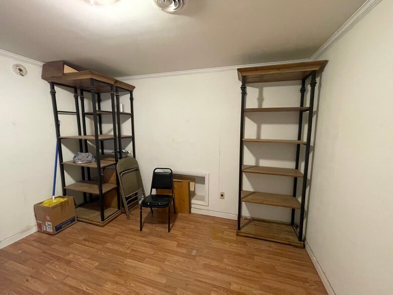 More Photos Of 4391 Ironbound Rd, Williamsburg General Retail For Lease